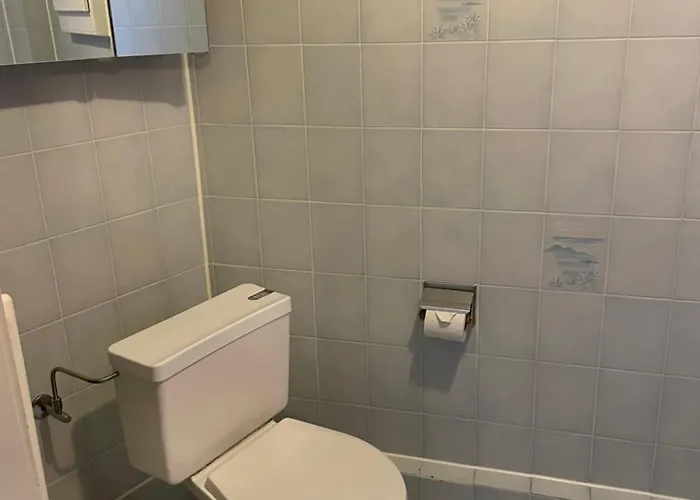 Neptun 5 - Mit Kochgelegenheit Im Zentrum *